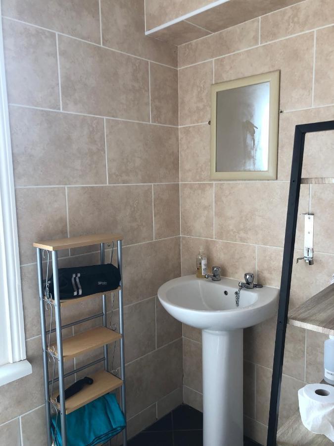 Comfortable Home Away From Home, Town Centre, Free Parking,Multiple Rooms Челтенхам Экстерьер фото