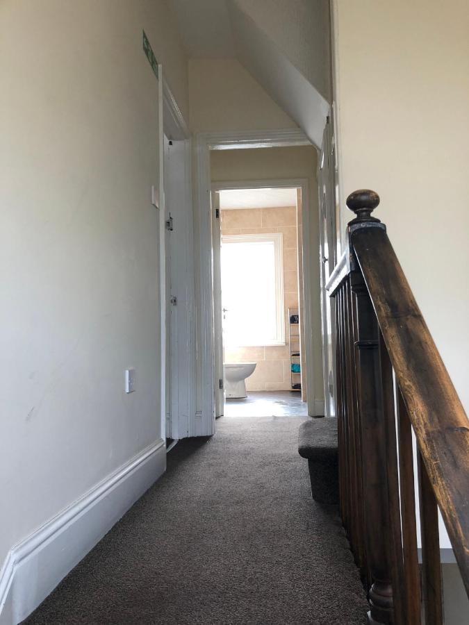 Comfortable Home Away From Home, Town Centre, Free Parking,Multiple Rooms Челтенхам Экстерьер фото