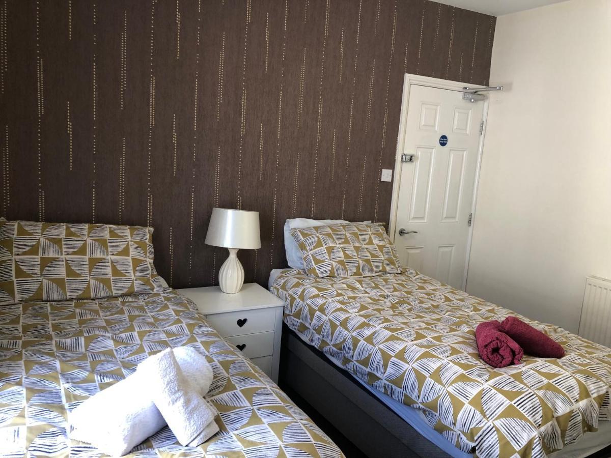 Comfortable Home Away From Home, Town Centre, Free Parking,Multiple Rooms Челтенхам Экстерьер фото