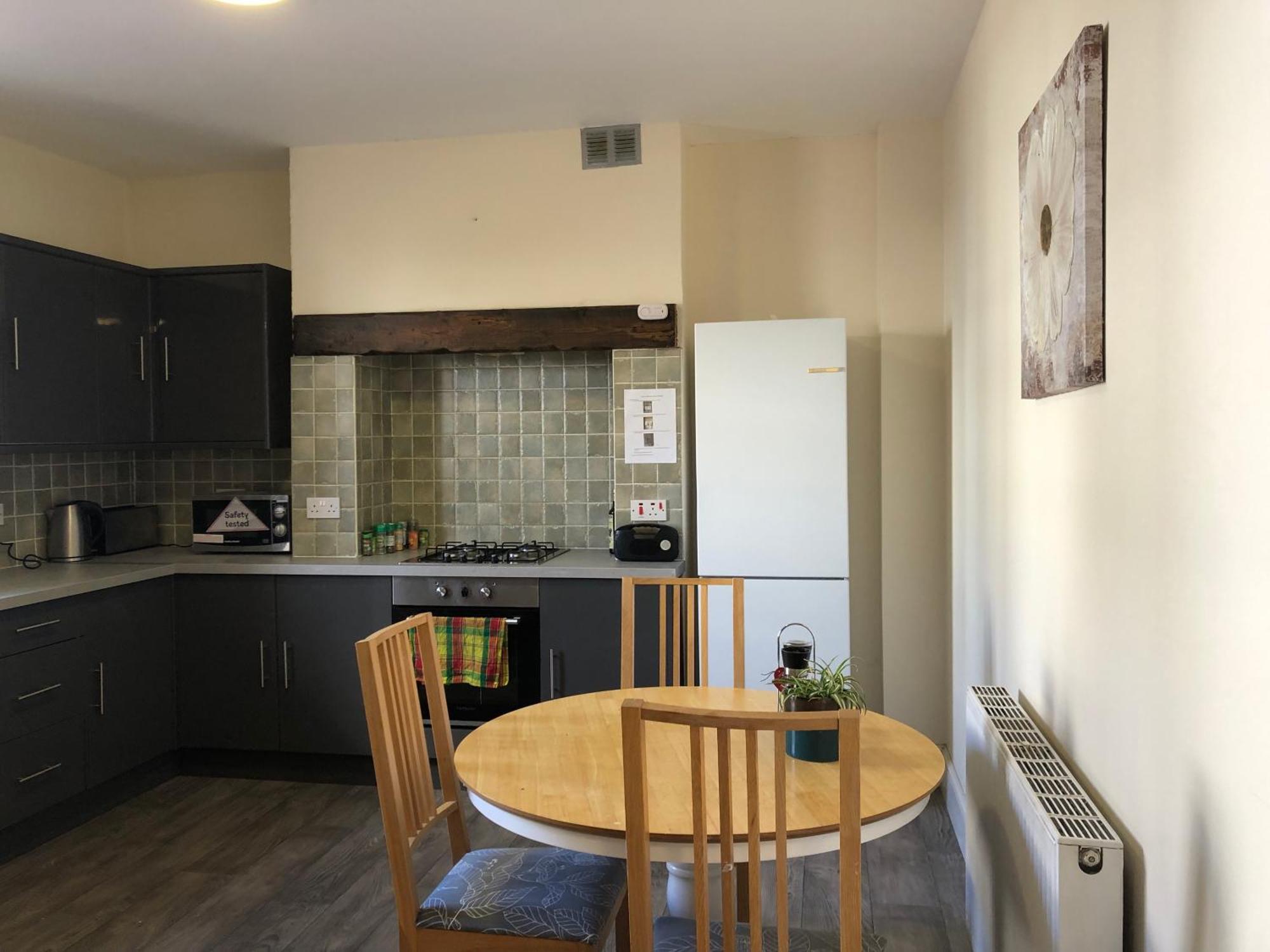 Comfortable Home Away From Home, Town Centre, Free Parking,Multiple Rooms Челтенхам Экстерьер фото